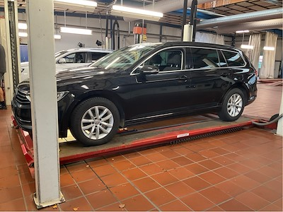 Volkswagen Passat 2.0 TDI 150 SCR COMFORTLINE PRE DSG VARIANT UA!,