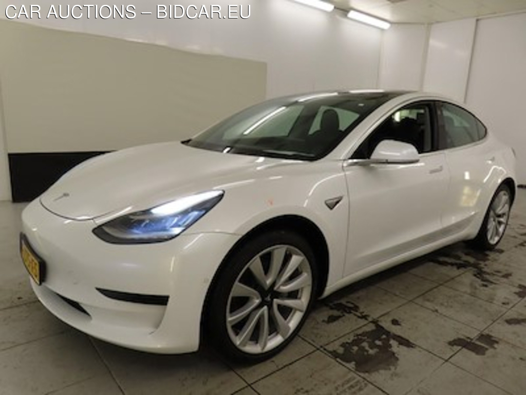 Tesla Model 3 Standard Range Plus RWD 4d