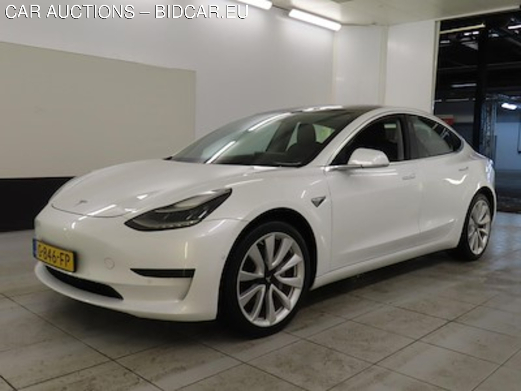 Tesla Model 3 Standard Range Plus RWD 4d