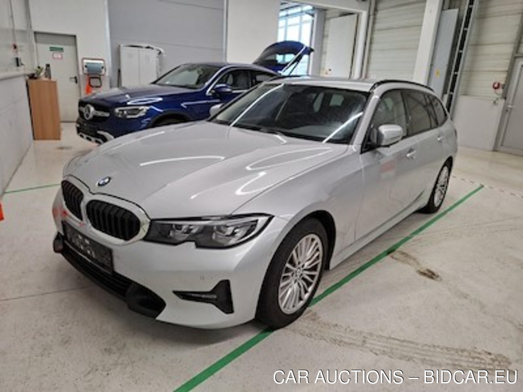 BMW Series 3 318d A Touring 110KW