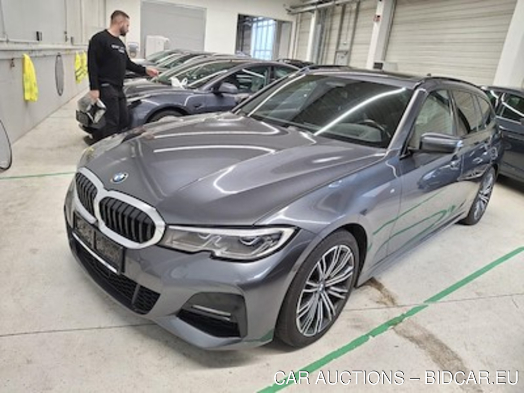 BMW Series 3 320d A xDrive Touring 140KW