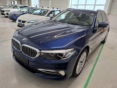 BMW Series 5 520d A Touring Luxury Line 140KW