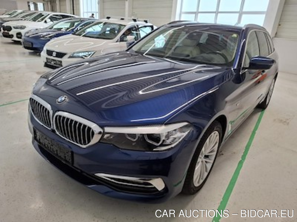 BMW Series 5 520d A Touring Luxury Line 140KW