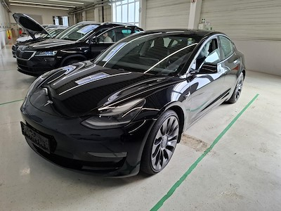 Tesla Model 3 Performance mit Dualmotor-Allradantrieb