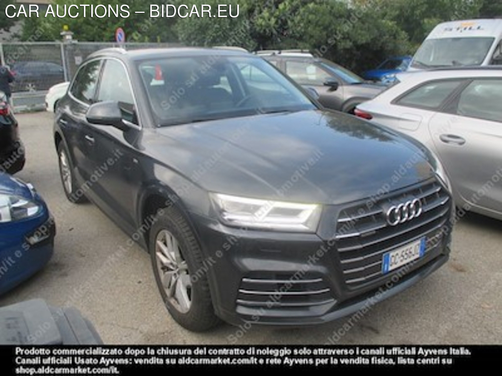 Audi Q5 55 tfsi E business -