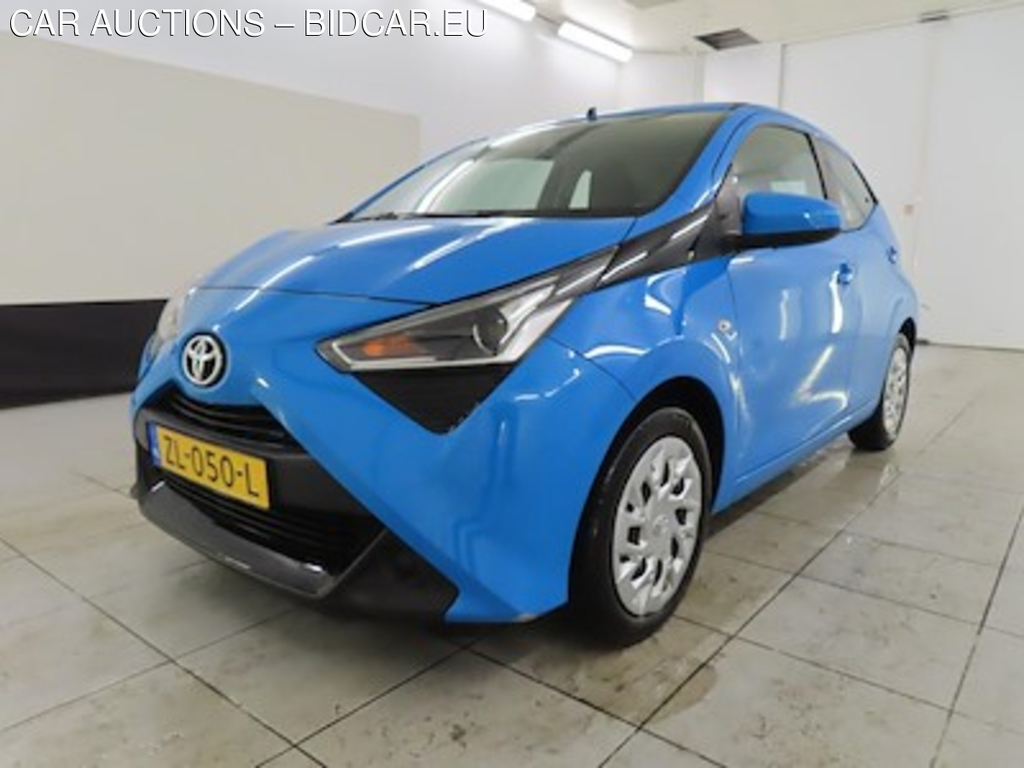 Toyota Aygo 1.0 VVT-i ActieAuto x-shift x-play APL