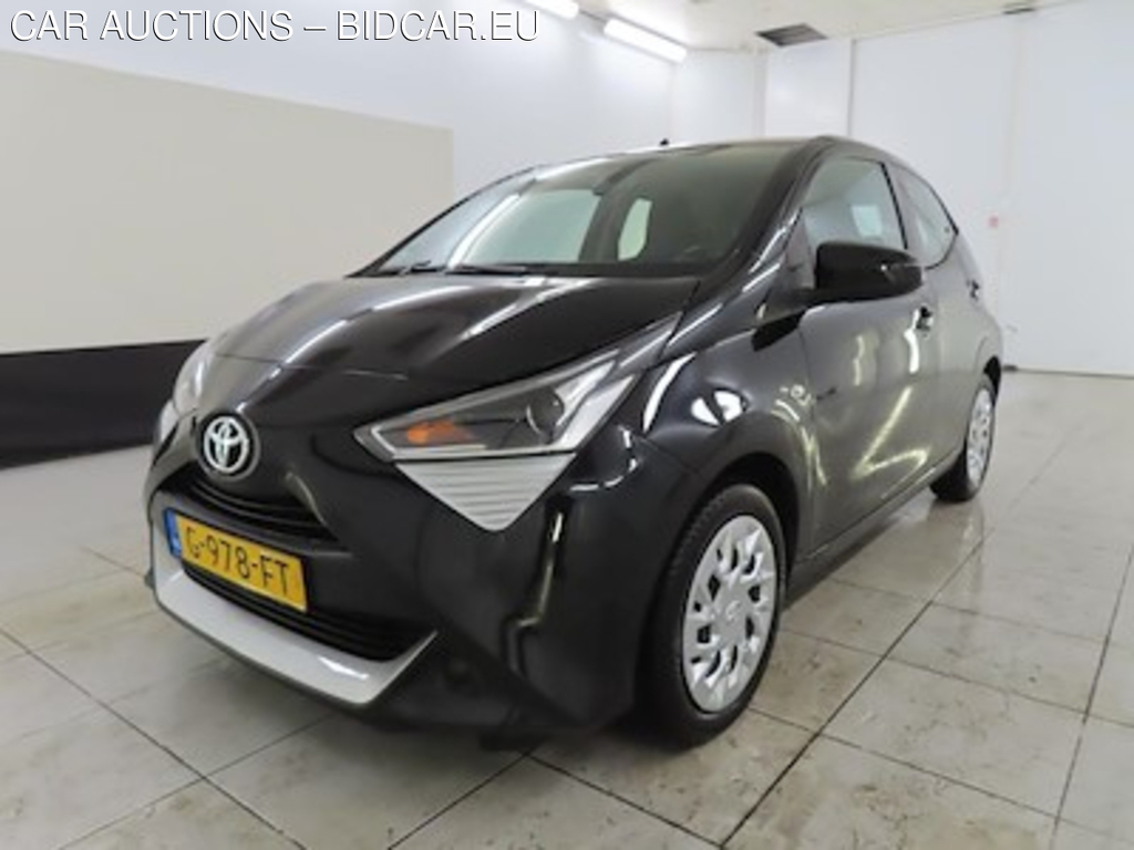 Toyota Aygo 1.0 VVT-i x-play 5d