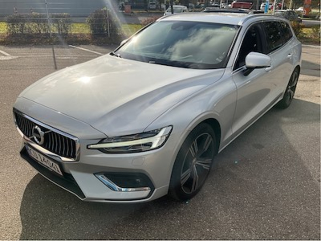 Volvo V60 2.0 D4 190 INSCRIPTION VBL AUTO UA!,