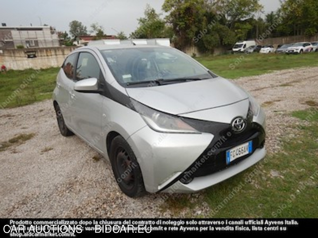 Toyota aygo 1.0 vvt-i x-play micro -