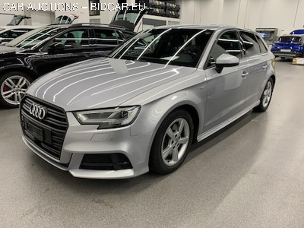 Audi A3 sportback 40 TDI Sport Attraction quattro