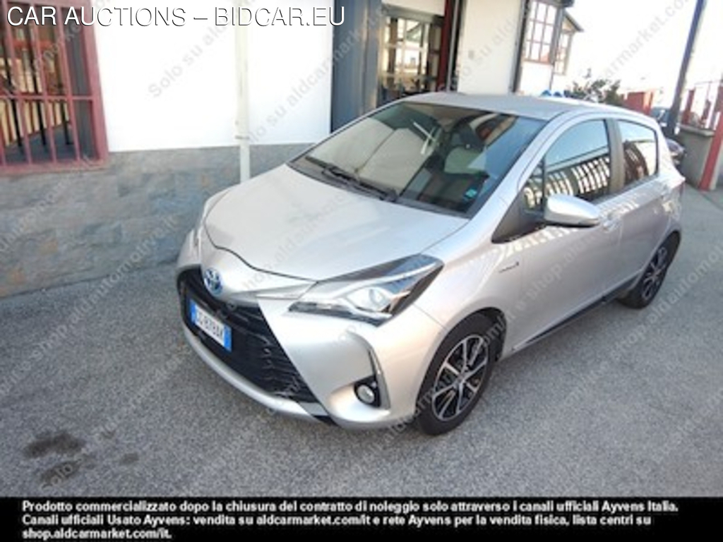 Toyota yaris 1.5 hybrid active hatchback -