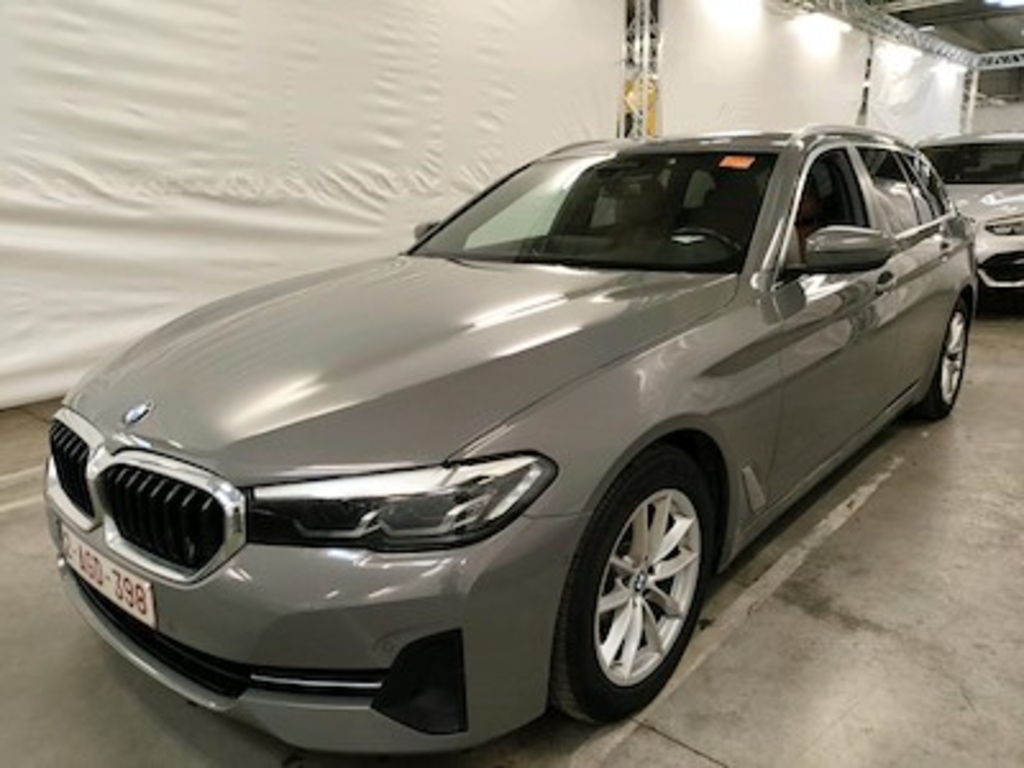 BMW 5 series touring 2.0 518D 110KW TOURING AUTO Parking Assistant