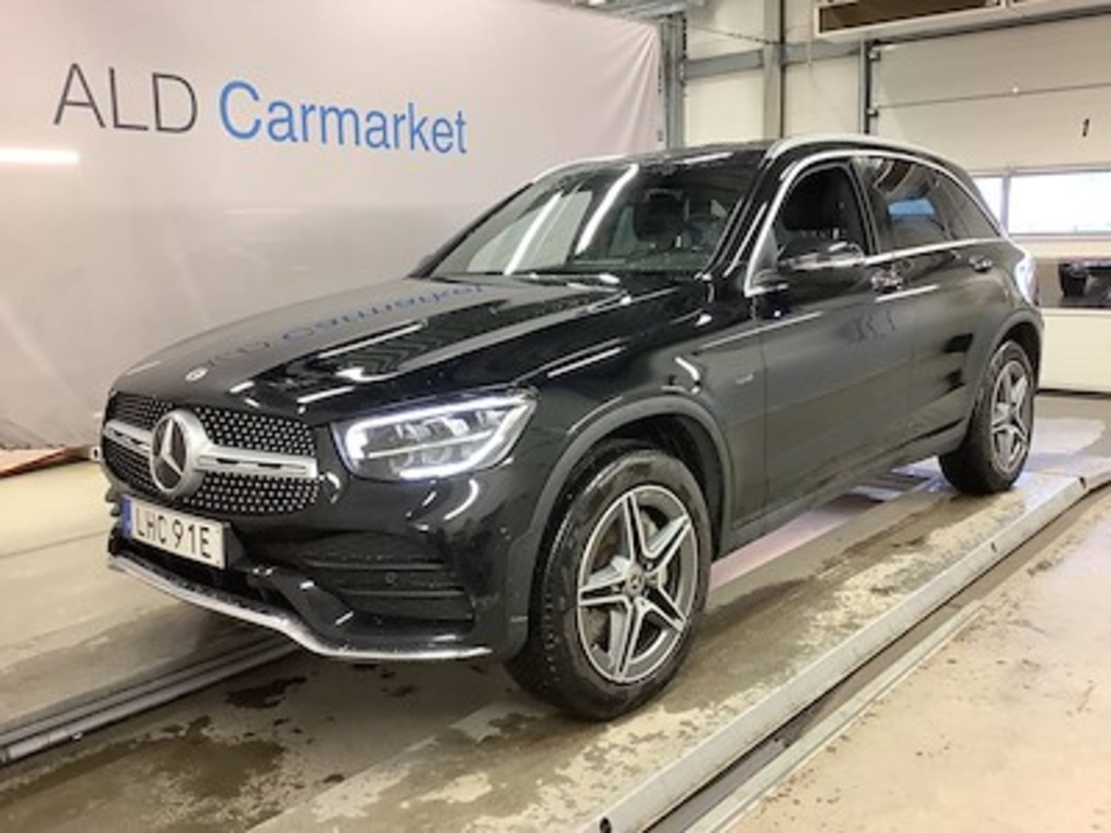 Mercedes-Benz Glc 300 E 4matic SE Edition, AMG-Line, AUTOMAT