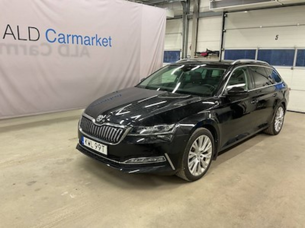 Skoda Superb IV kombi 1.4 plug-in hybrid Style, Business, AUTOMAT