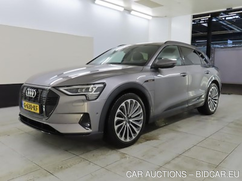 Audi E-tron 55 quattro advanced 5d