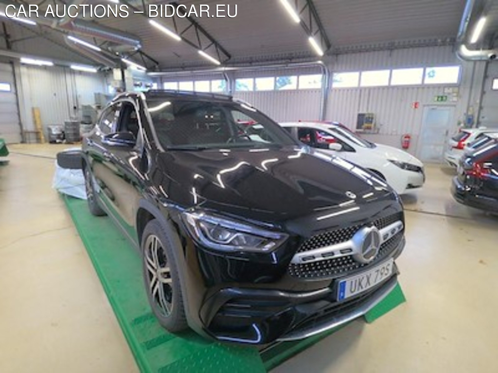 Mercedes-Benz Gla 250 E Amg-Line