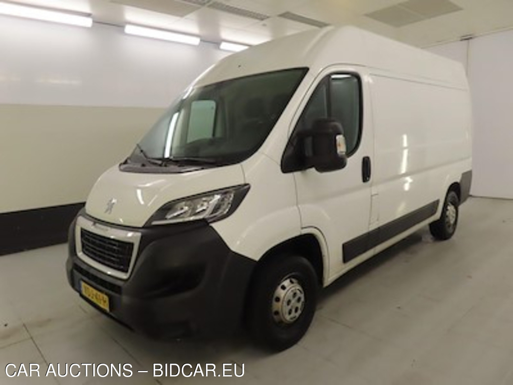 Peugeot BOXER 335 L2H2 140 BlueHDi Premium 4d