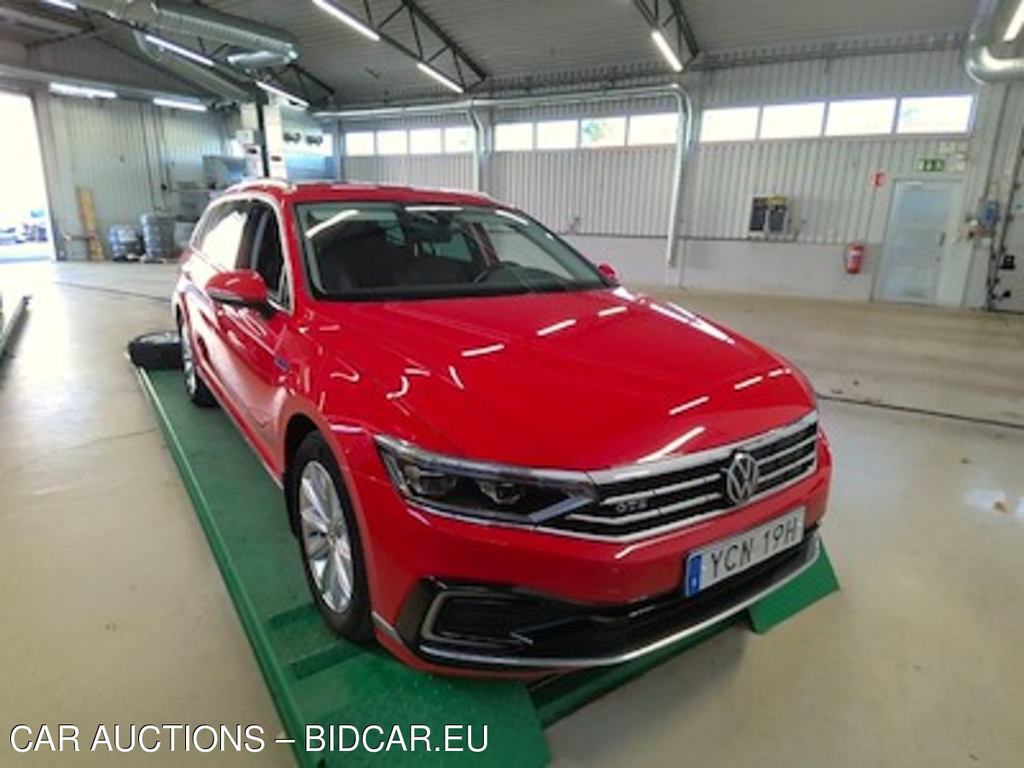 Volkswagen PASSAT GTE SC Executive Dragpkt Varmare Active Info