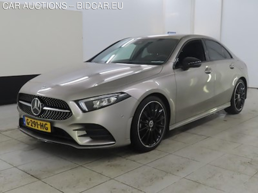 Mercedes-Benz A-klasse limousine A 200 DCT Launch Edition AMG Line 4d