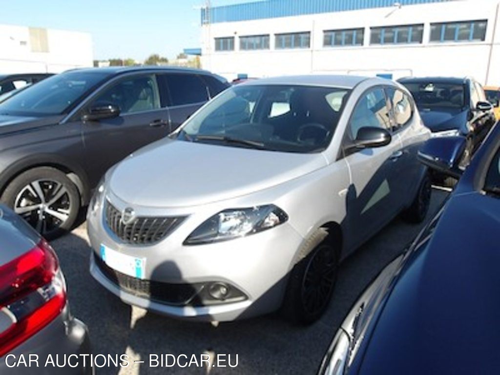 Lancia Ypsilon PC 1.0 Firefly 70cv S&amp;s Hybrid Gold