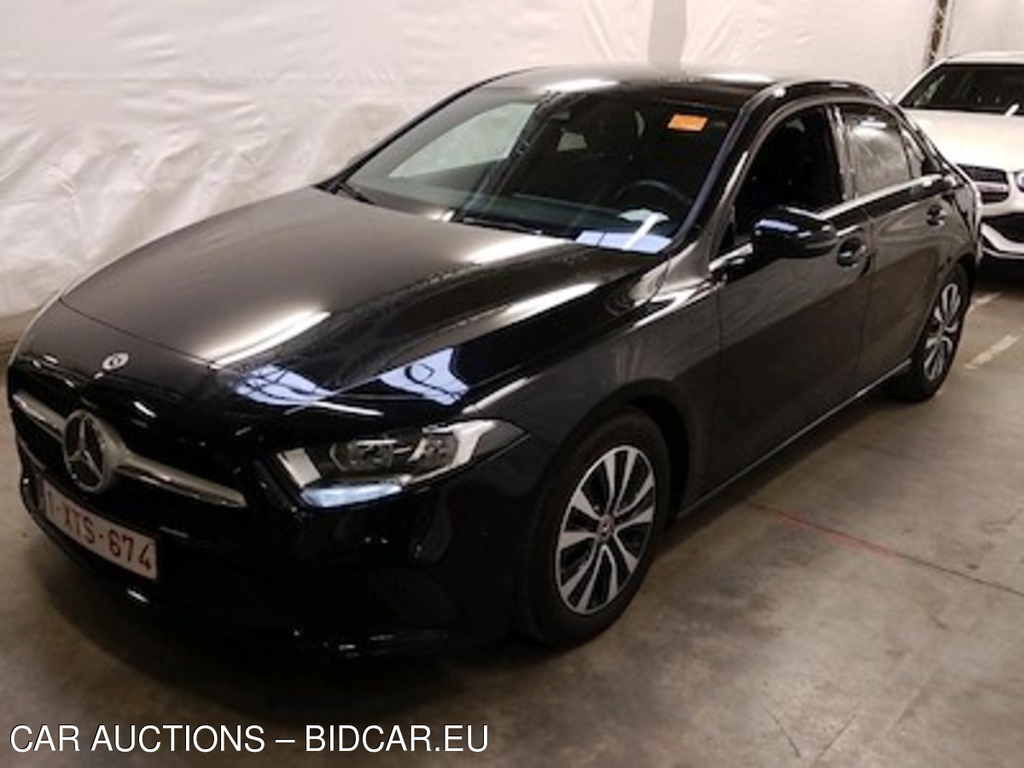 Mercedes-Benz A sedan A 180 D BUSINESS SOLUTION AUT