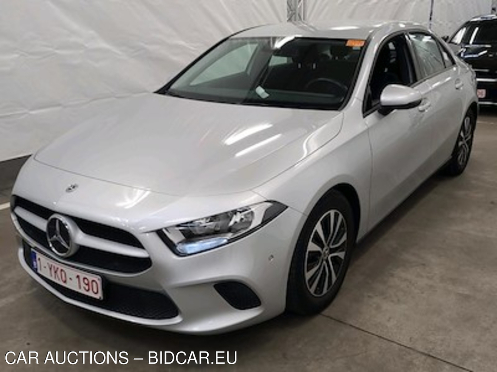 Mercedes-Benz A sedan A 180 D BUSINESS SOLUTION AUT