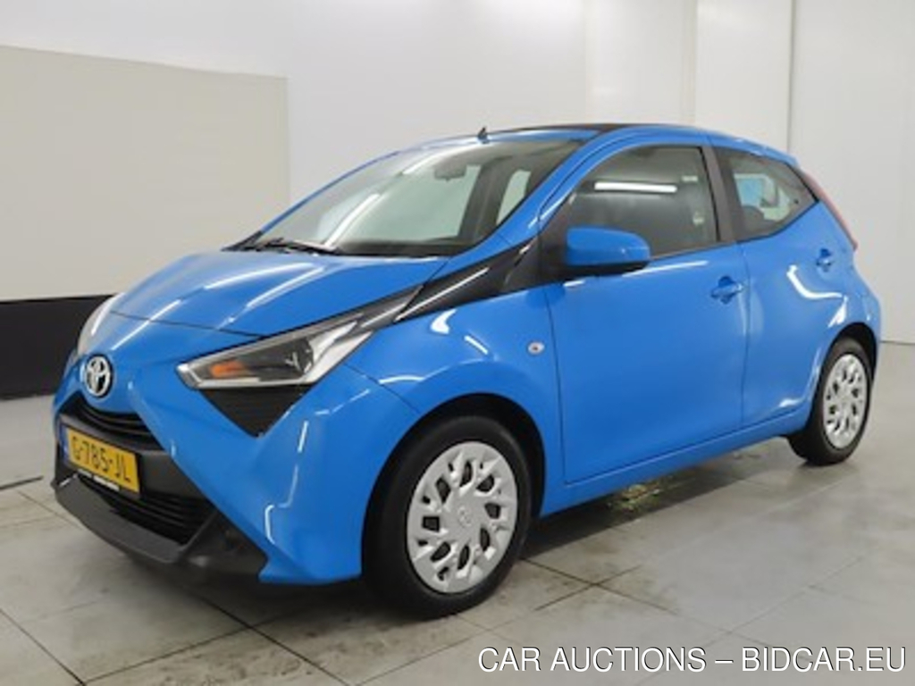 Toyota Aygo 1.0 VVT-i x-play 5d