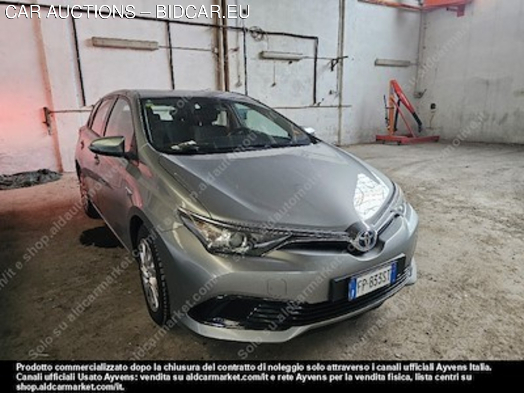 Toyota auris hybrid cool hatchback 5-door -