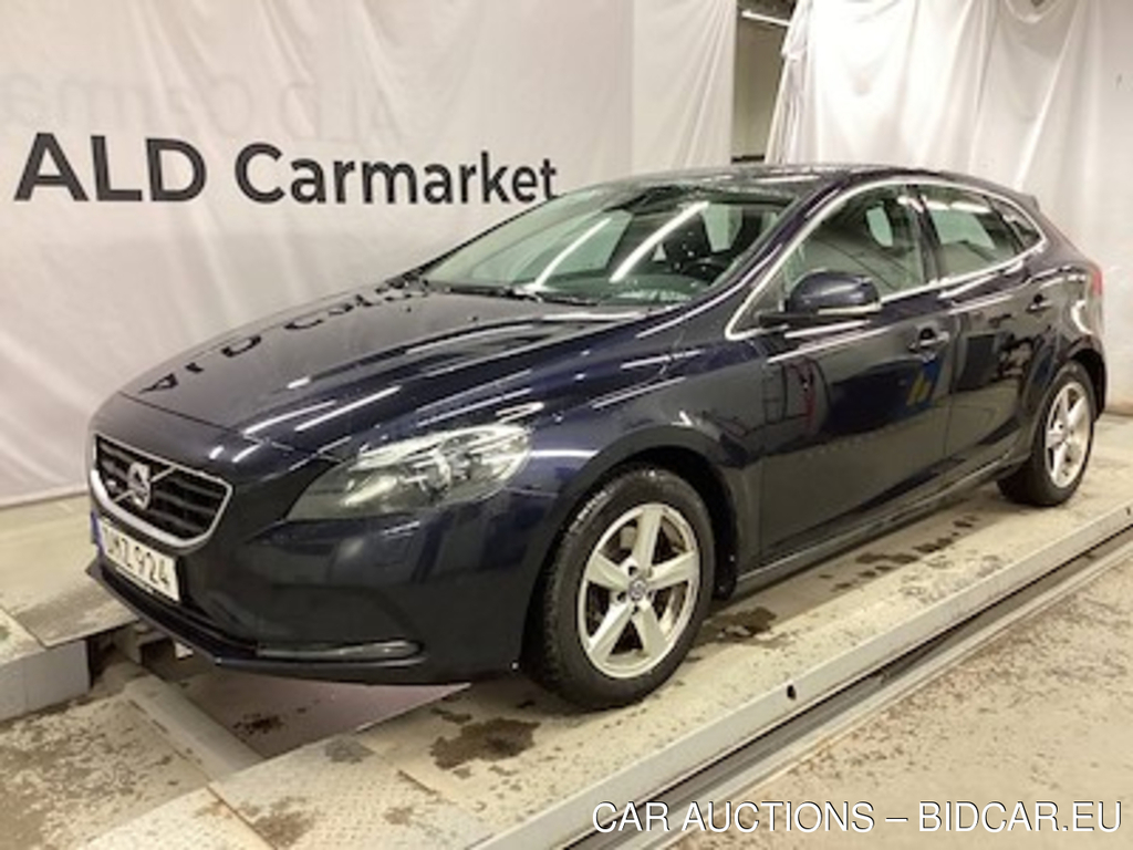 Volvo V40 2.0 D3 fwd Momentum Business, MANUELL