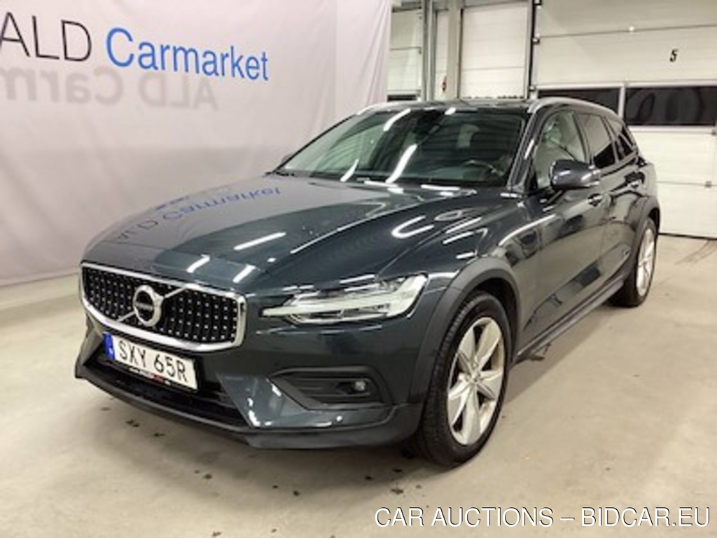 Volvo V60 cross country D4 awd Adv SE II, AUTOMAT