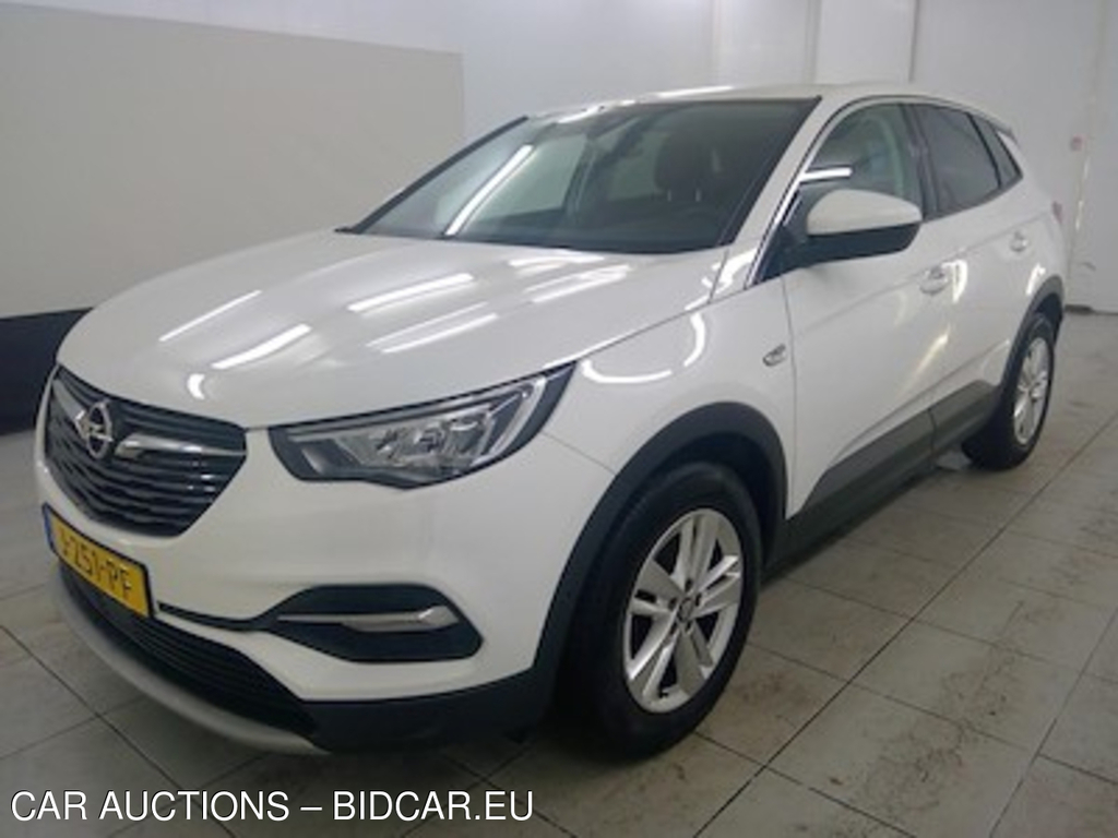 Opel Grandland X 1.2 Turbo S;S 96kW Bus. Executive 5d