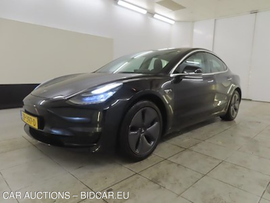 Tesla Model 3 Long Range Dual Motor AWD 4d