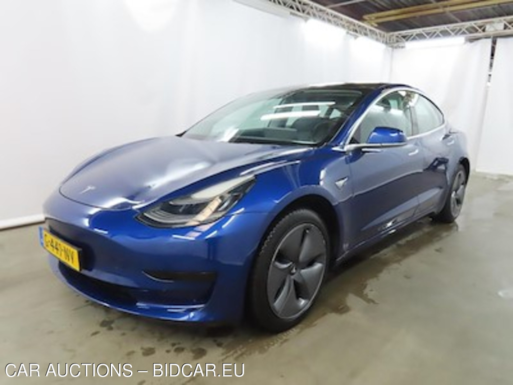 Tesla Model 3 Standard Range Plus RWD 4d