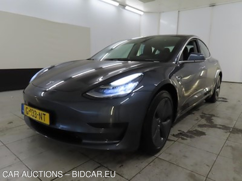 Tesla Model 3 Standard Range Plus RWD 4d