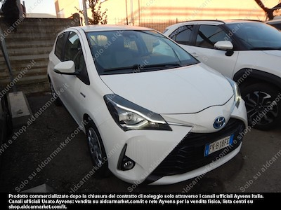 Toyota yaris 1.5 hybrid active hatchback -