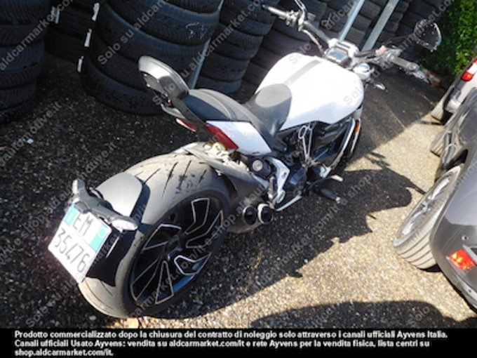 Ducati Ducati diavel X diavel S white -