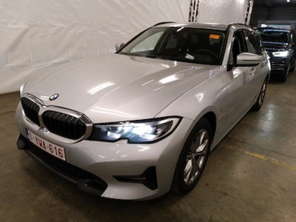 BMW 3 touring 330EA PHEV AUT