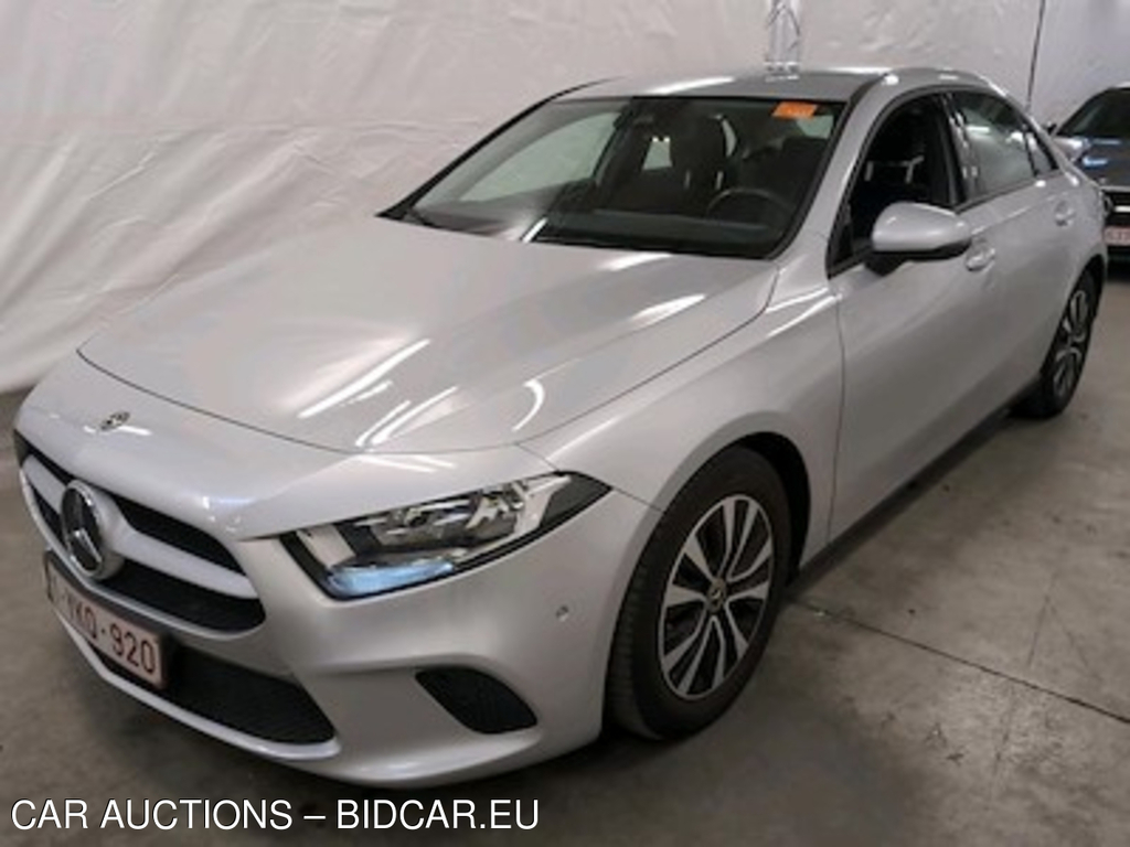 Mercedes-Benz A sedan A 180 D BUSINESS SOLUTION AUT