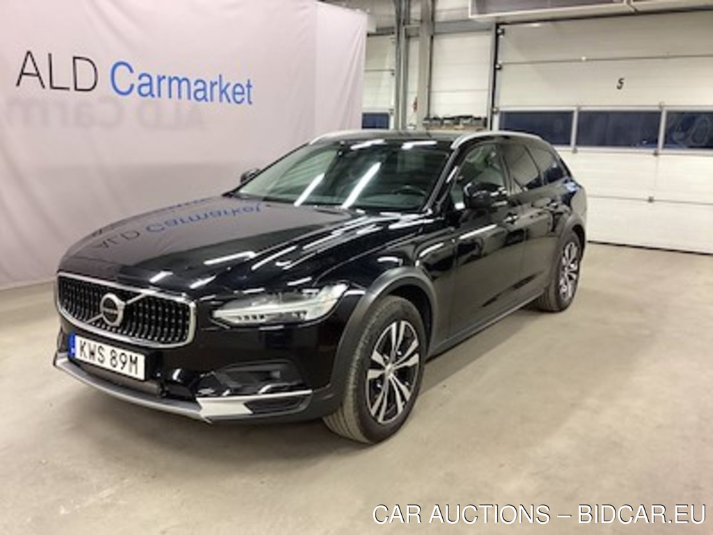 Volvo V90 cross country B4 diesel automat Advanced Edition, AUTOMAT