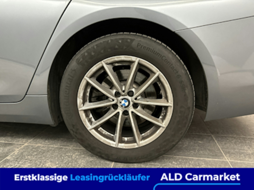 BMW 5er BMW 520d Touring Aut. Kombi, 5-turig, Automatik, 8-Gang