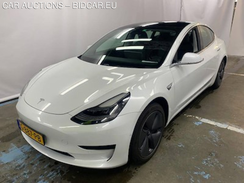 Tesla Model 3 Standard Range Plus RWD