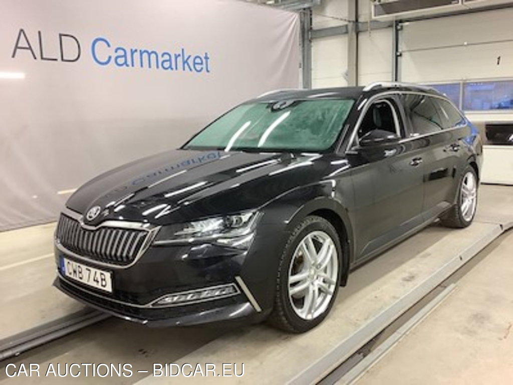 Skoda Superb IV kombi 1.4 plug-in hybrid Style, Business Edition, AUTOMAT