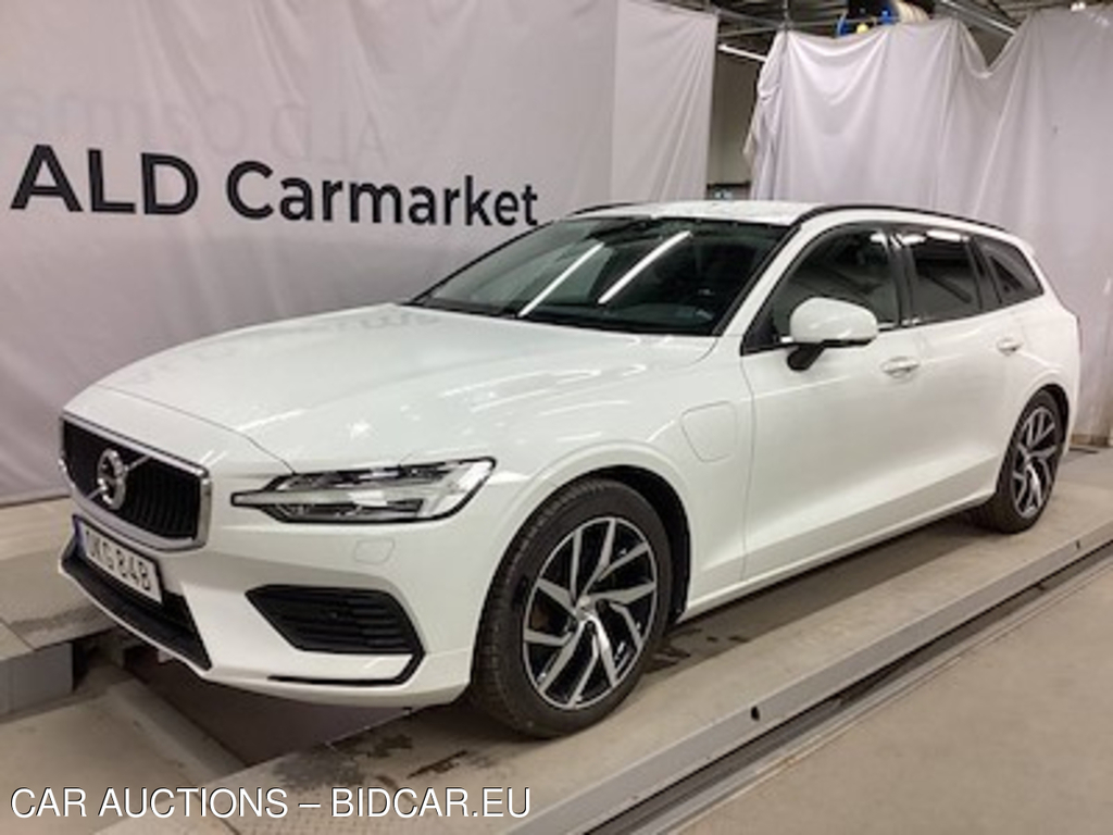 Volvo V60 T6 TE awd Momentum Adv Edit, AUTOMAT