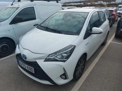 Toyota Yaris 1.5 Hybrid Active berlina con porton 74kW 5P automatica, 2018