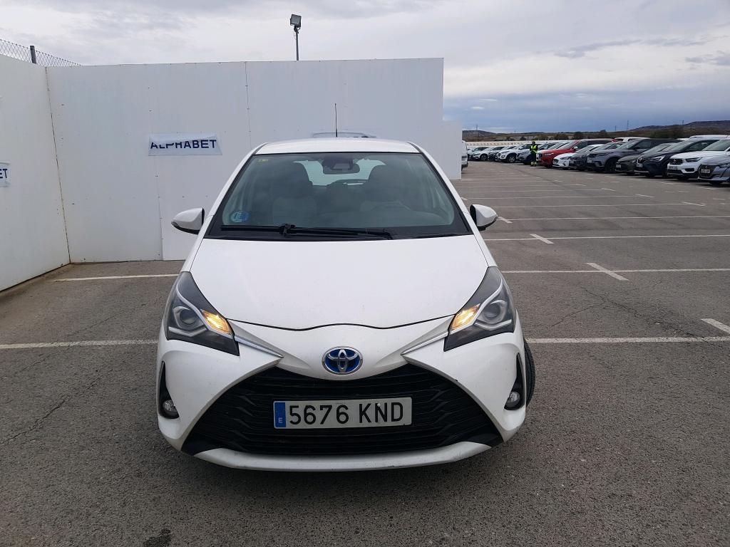 Toyota Yaris 1.5 Hybrid Active berlina con porton 74kW 5P automatica, 2018