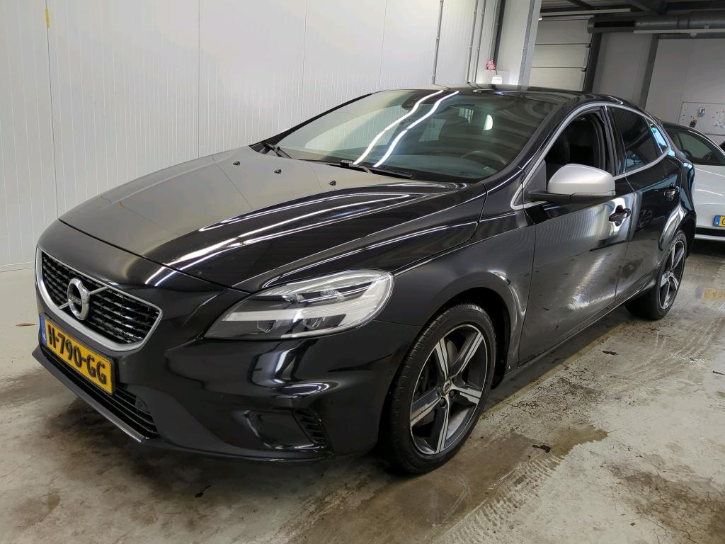 Volvo V40 T3 1.5 112kW Polar+ Sport geartronic, 2020