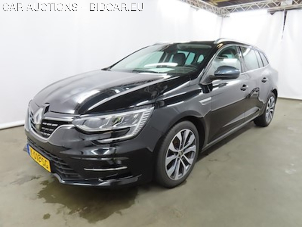 Renault Megane estate TCe 160 EDC Business Edition One 5d