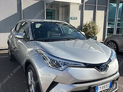 Toyota c-hr 1.8h 122cv e-cvt business -