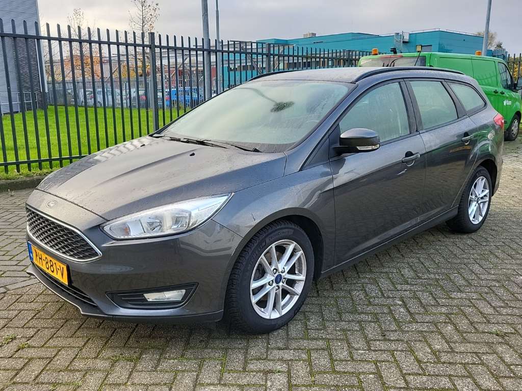 Ford Focus wagon ** DEFECTE MOTOR** 1.0 ECOBOOST LEASE EDIT 100 PK WAGON 5D, 2017