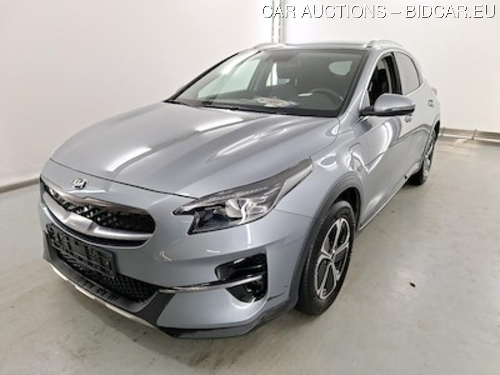 Kia XCEED 1.6 GDI PHEV DCT BUSINESS LINE Smart 2 ADAS Navigation